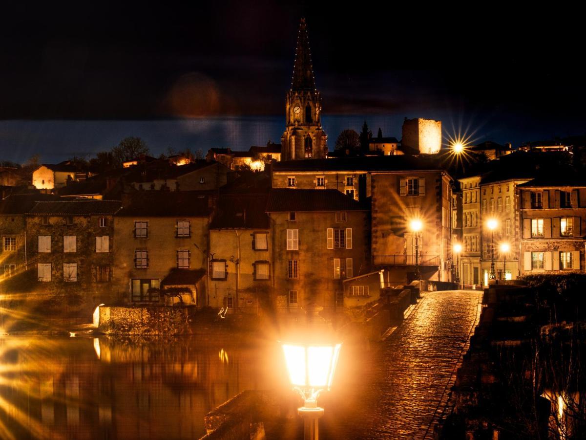 Pont Vieux Chambres D'Hotes Confolens Exterior photo